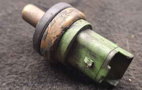 Coolant temperature sensor