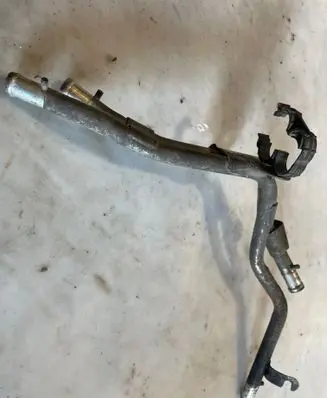 Coolant pipe/hose