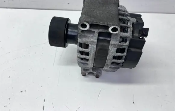 Volvo XC60 Generator/alternator 30644805