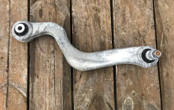 Land Rover Discovery Sport Rear control arm FK725B673AB