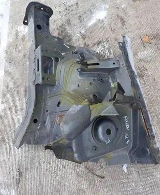 Audi Q3 8U Front quarter panel 