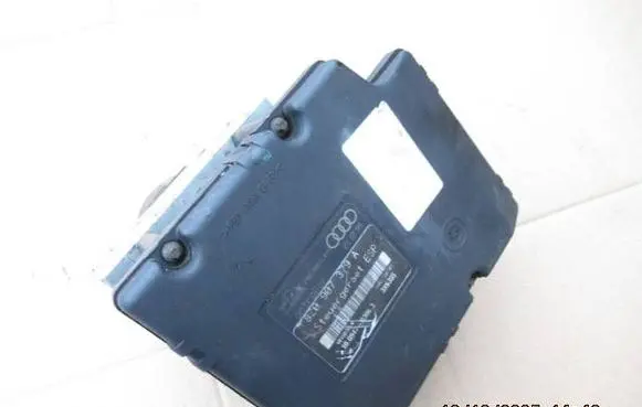 Audi A3 S3 8P ABS Pump 8Z0907379A 3X6355 10094703063