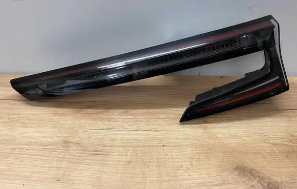 Renault Austral Tailgate rear/tail lights 265506803R