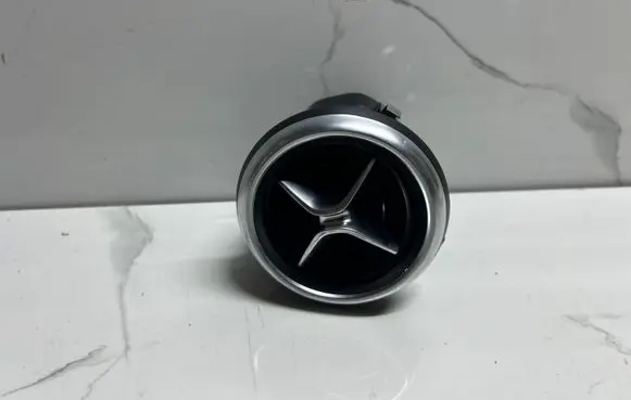 Mercedes-Benz A W176 Dash center air vent grill A1768300354