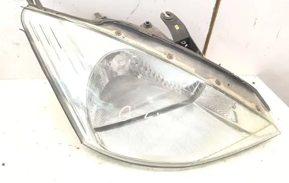 Ford Focus Headlight/headlamp