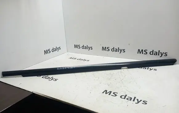 Mercedes-Benz ML W164 Rear door glass trim molding A1646902280 1646902280