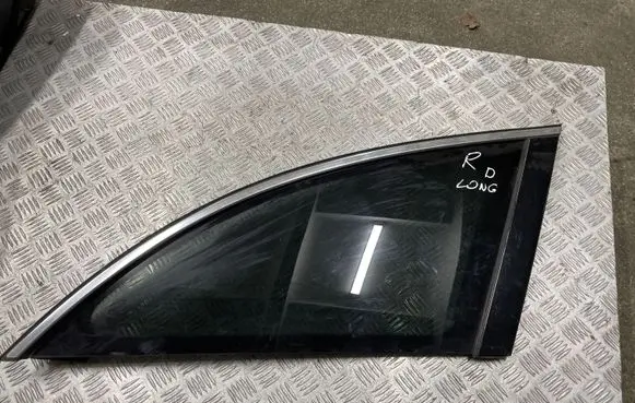 Mercedes-Benz R W251 Rear side window