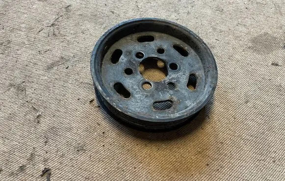 Audi TT Mk1 Power steering pump pulley 038145225A 038145225