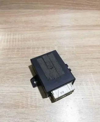 BMW 7 E38 Other control units/modules 8352494