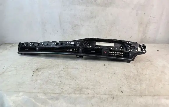 Audi A4 S4 B8 8K Dashboard air vent grill cover trim 8W1820902E