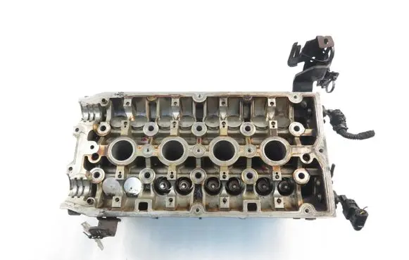 Opel Zafira B Engine head 55559340