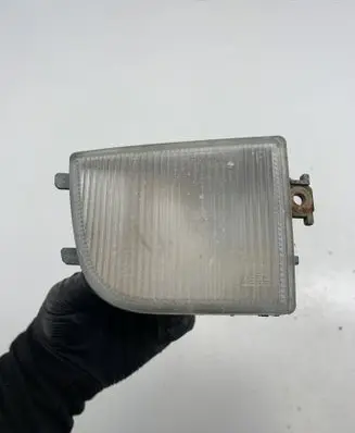 Volkswagen PASSAT B4 Front indicator light 3A0953156