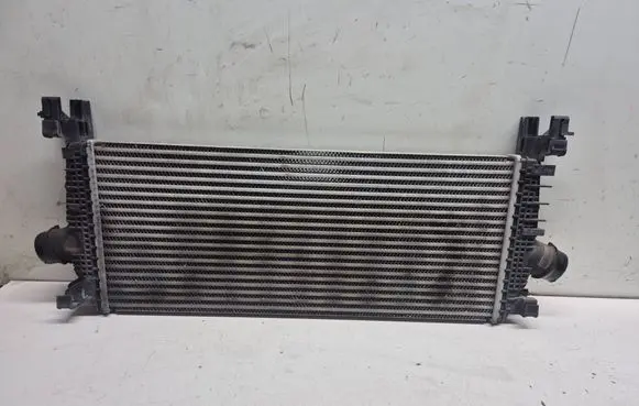 Opel Astra J Intercooler radiator 13311080