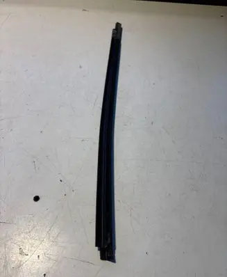 Dacia Spring Rear side glass trim 