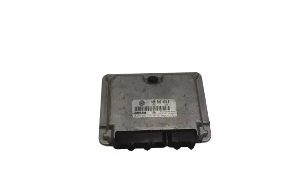 Volkswagen PASSAT B5 Engine control unit/module 038906018P 28SA3664 0281001720