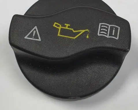 Mercedes-Benz A W169 Oil filler cap A0000101385