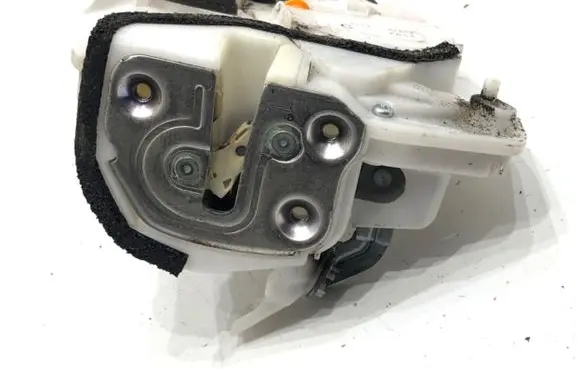 Mazda CX-5 Rear door lock