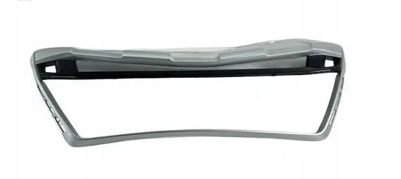 Front bumper lip