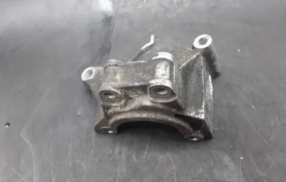 Audi A6 S6 C6 4F Power steering pump mounting bracket NOCODE