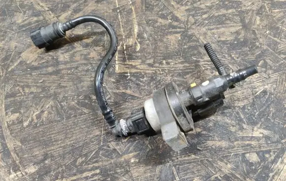 Dacia Sandero Vacuum valve 269516045