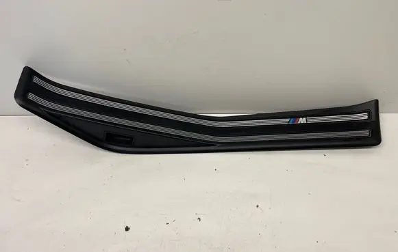 BMW 3 E46 Rear sill trim cover 8219188 51478219188