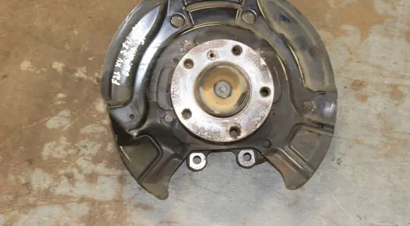 BMW X4 F26 Rear wheel hub 6797570 33406797570