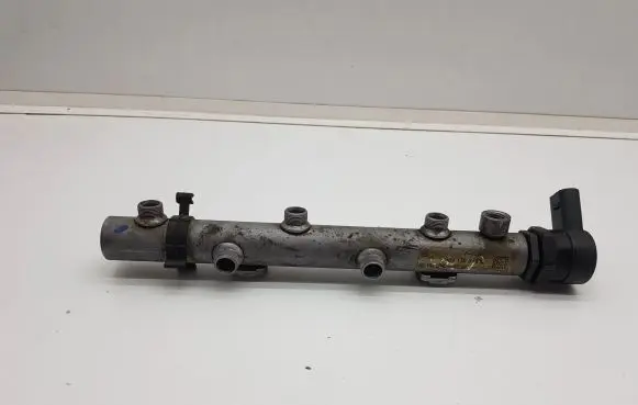 Audi A6 S6 C6 4F Fuel main line pipe 059130090N 057130764C
