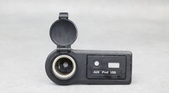 KIA Venga 12 V Socket (front) 846711P800