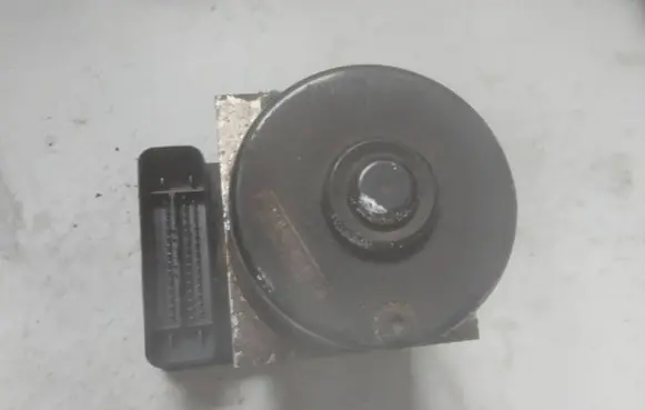 Audi A3 S3 8L ABS Pump 1C0907379E 1J0614517E