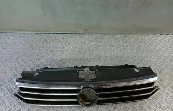 Volkswagen PASSAT B8 Front bumper upper radiator grill 3G0853653 3G0853651 3G0853651A