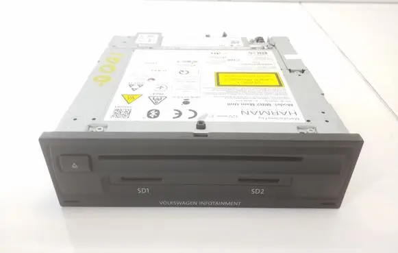 Volkswagen Golf VII Navigation unit CD/DVD player 5NA035020E