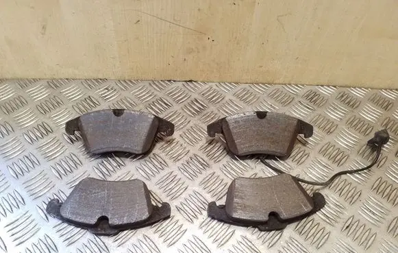 Audi A5 8T 8F Brake pads (front) 