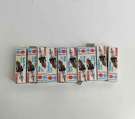 Audi 80 90 S2 B4 Spark plug 101000006AB