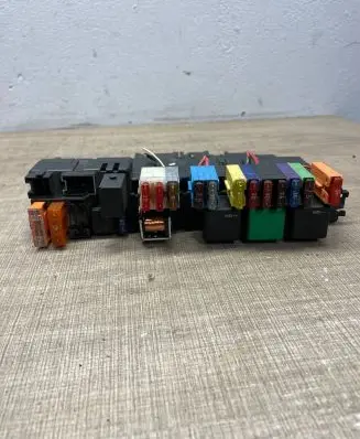 Mercedes-Benz S W220 SAM control unit A0325458332 05045126