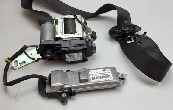 BMW 7 F01 F02 F03 F04 Front seatbelt 609334800 9178414