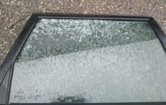 Mitsubishi Space Star Rear door window glass as2