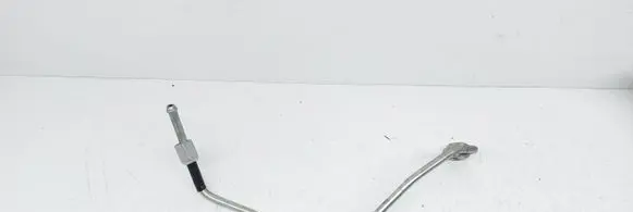Lexus UX Fuel line pipe
