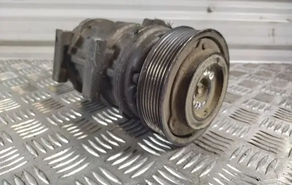 Land Rover Discovery 3 - LR3 Air conditioning (A/C) compressor (pump)