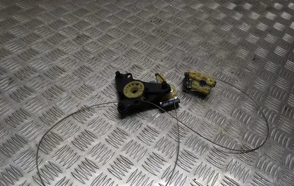 Volkswagen Tiguan Front door manual window regulator RH975327 RH962776102