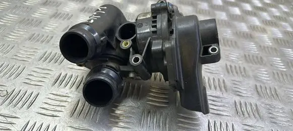 Volkswagen Scirocco Water pump 06H121026AB 2600082368