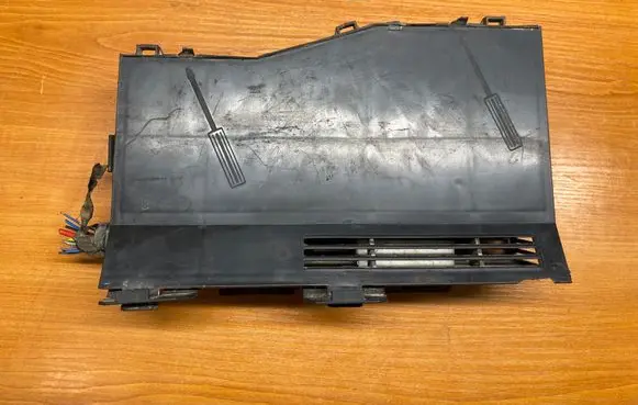 BMW 5 E39 Tow bar trailer control unit/module 61358369019 B450002 72EB800