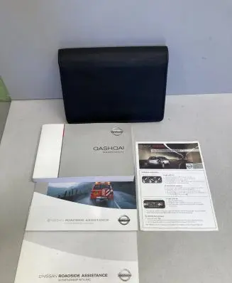 Nissan Qashqai Owners service history hand book 