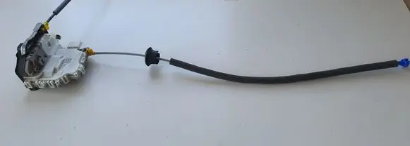 Audi A5 Front door lock 8X2837015B