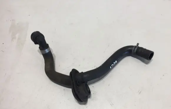 Volkswagen PASSAT B5.5 Engine coolant pipe/hose 3D0819373N