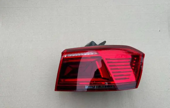 Volkswagen PASSAT B8 Rear/tail lights 3G9945208N 81870231