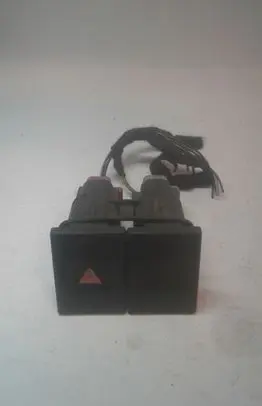 Ford Mondeo Mk III Hazard light switch 1S7T13A350BD