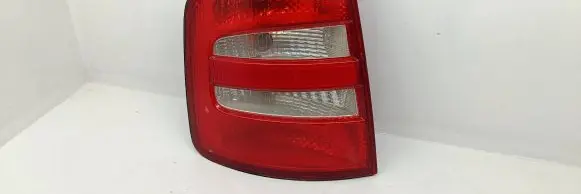 Skoda Fabia Mk1 (6Y) Rear/tail lights 6Y9945095B 6Y9945111B