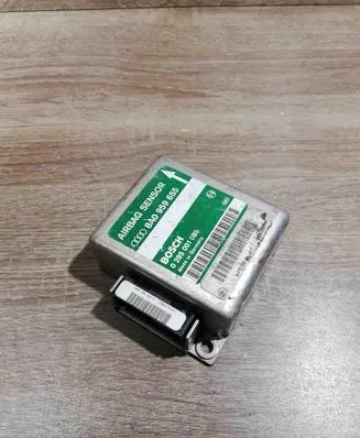 Audi A4 S4 B5 8D Airbag control unit/module 8A0959655 0285001085