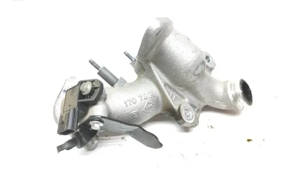 Renault Captur EGR valve line/pipe/hose 170741R