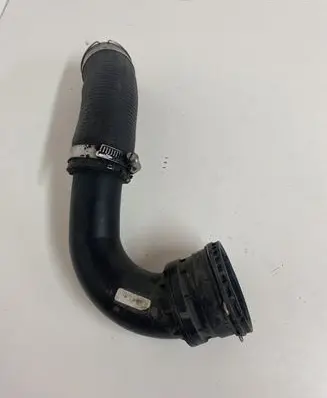 Land Rover Discovery Sport Intercooler hose/pipe HJ326C646 GJ326C715